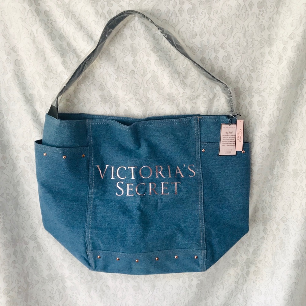 Victoria’s Secret Tote NWT 👜